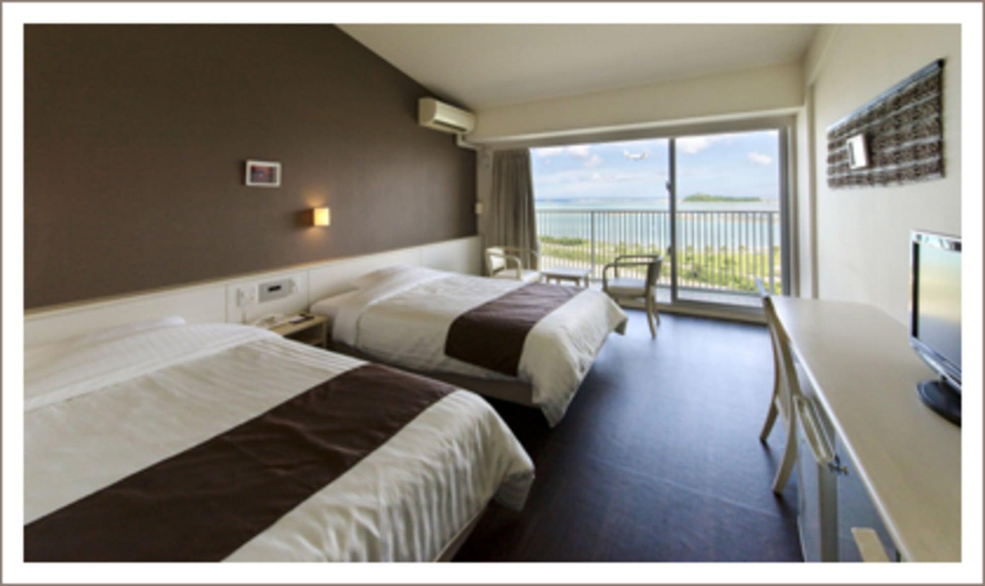 Tomigusuku Hotel Gran View Garden Okinawa מראה חיצוני תמונה