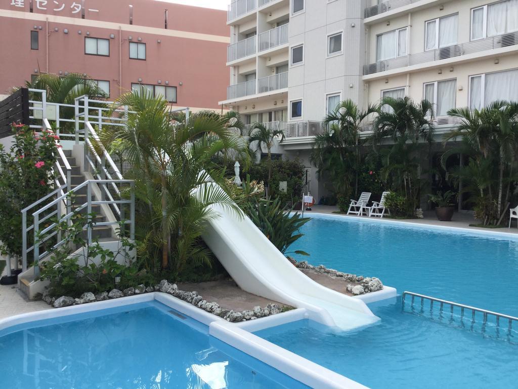 Tomigusuku Hotel Gran View Garden Okinawa מראה חיצוני תמונה