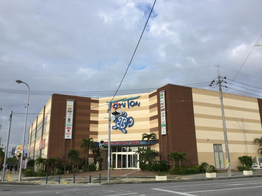 Tomigusuku Hotel Gran View Garden Okinawa מראה חיצוני תמונה