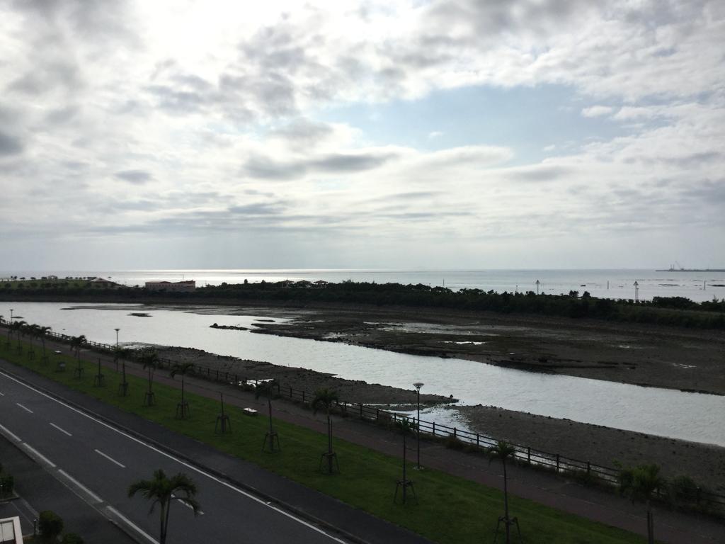 Tomigusuku Hotel Gran View Garden Okinawa מראה חיצוני תמונה