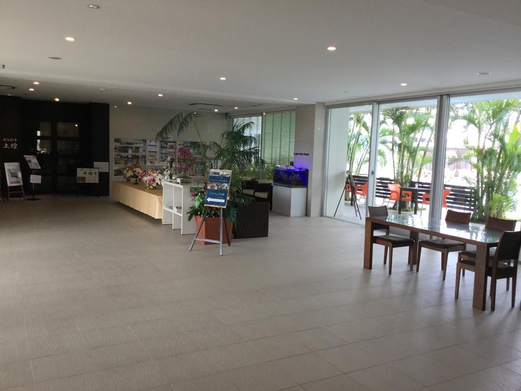 Tomigusuku Hotel Gran View Garden Okinawa מראה חיצוני תמונה